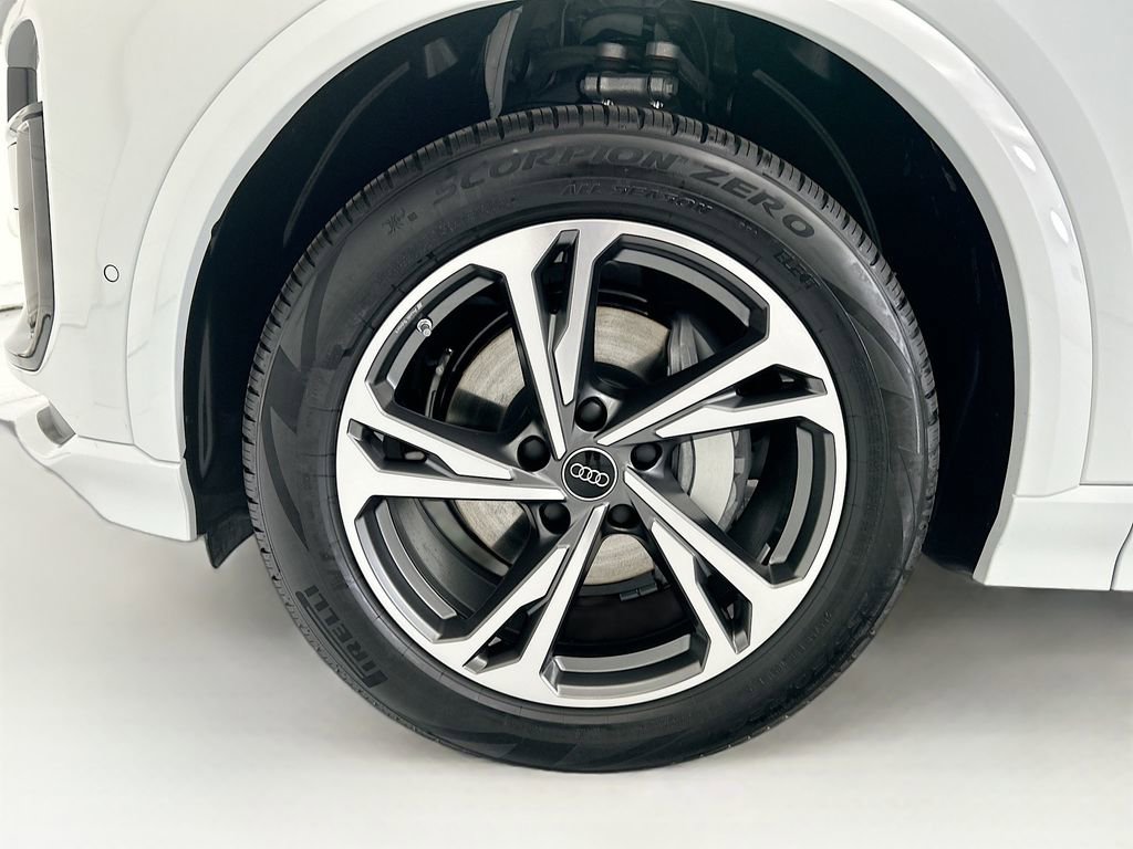 New 2027 Audi Q6 e-tron Premium Plus AWD/4WD image 29