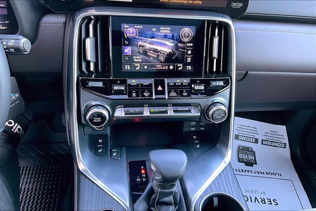Certified 2025 Lexus LX 600 4WD w/ Accessory Package (2T) image 15