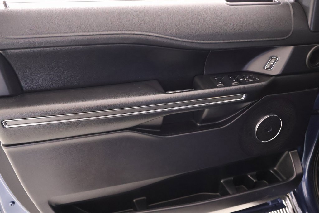 Used 2020 Ford Expedition XLT w/ Equipment Group 201A image 15