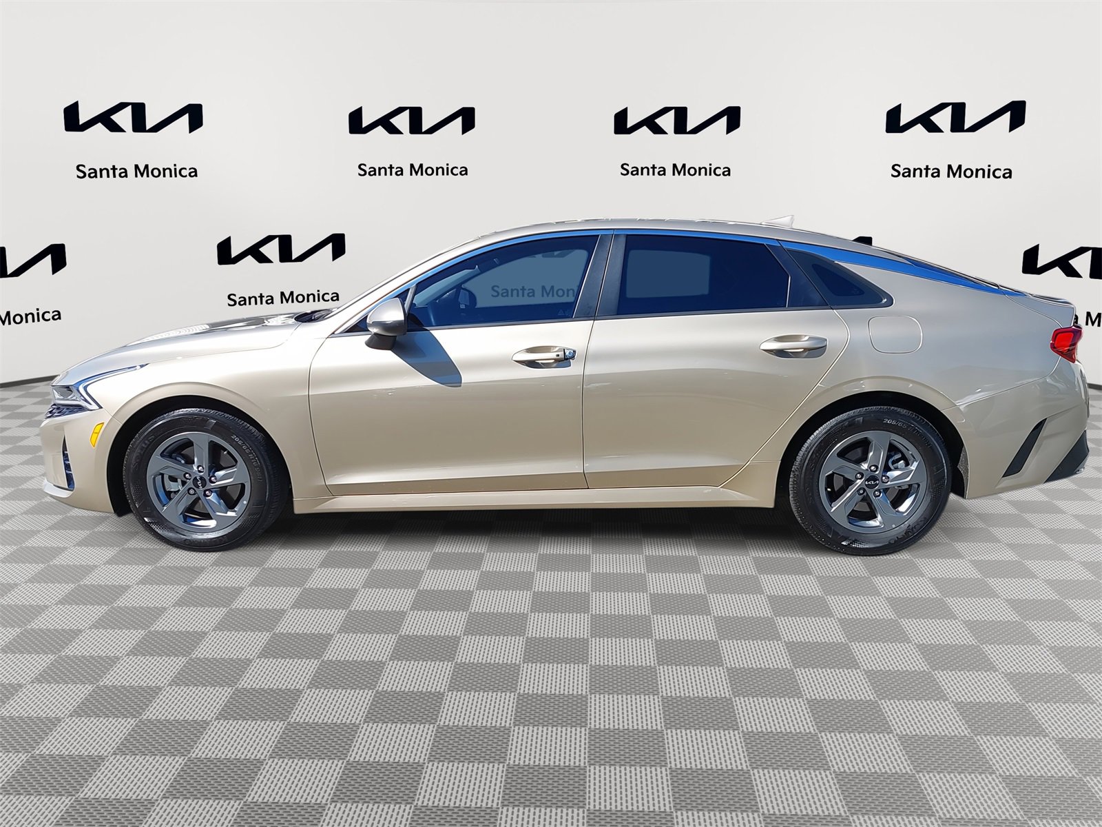 Used 2022 Kia K5 LXS image 8