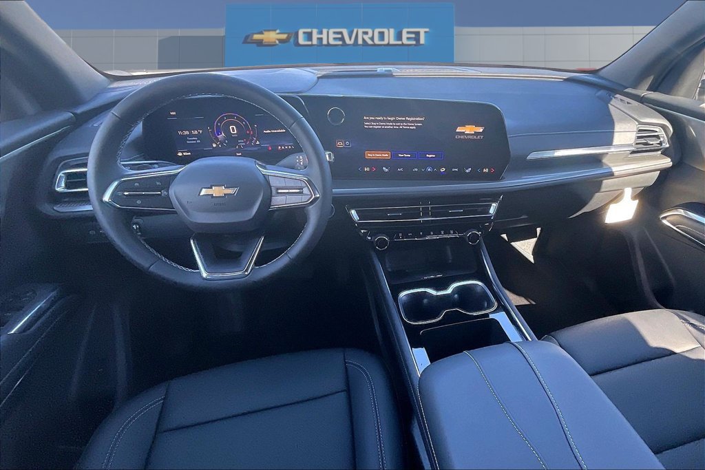 New 2027 Chevrolet Traverse LT w/ Driver Confidence Package FWD image 5
