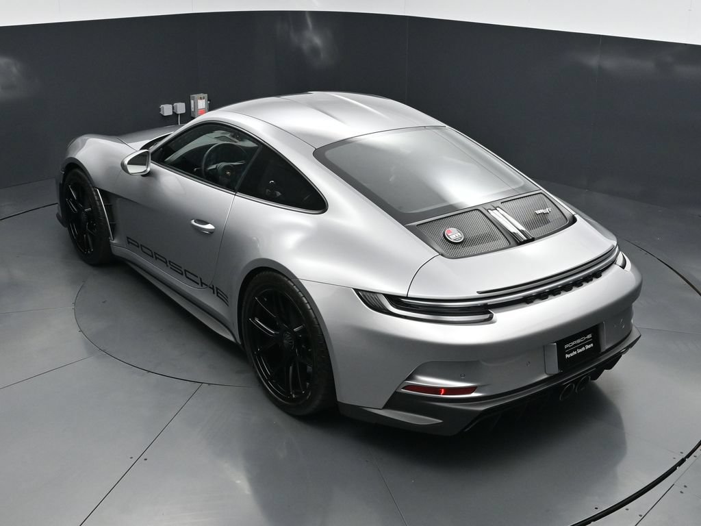 Certified 2024 Porsche 911 GT3 RS RWD image 18