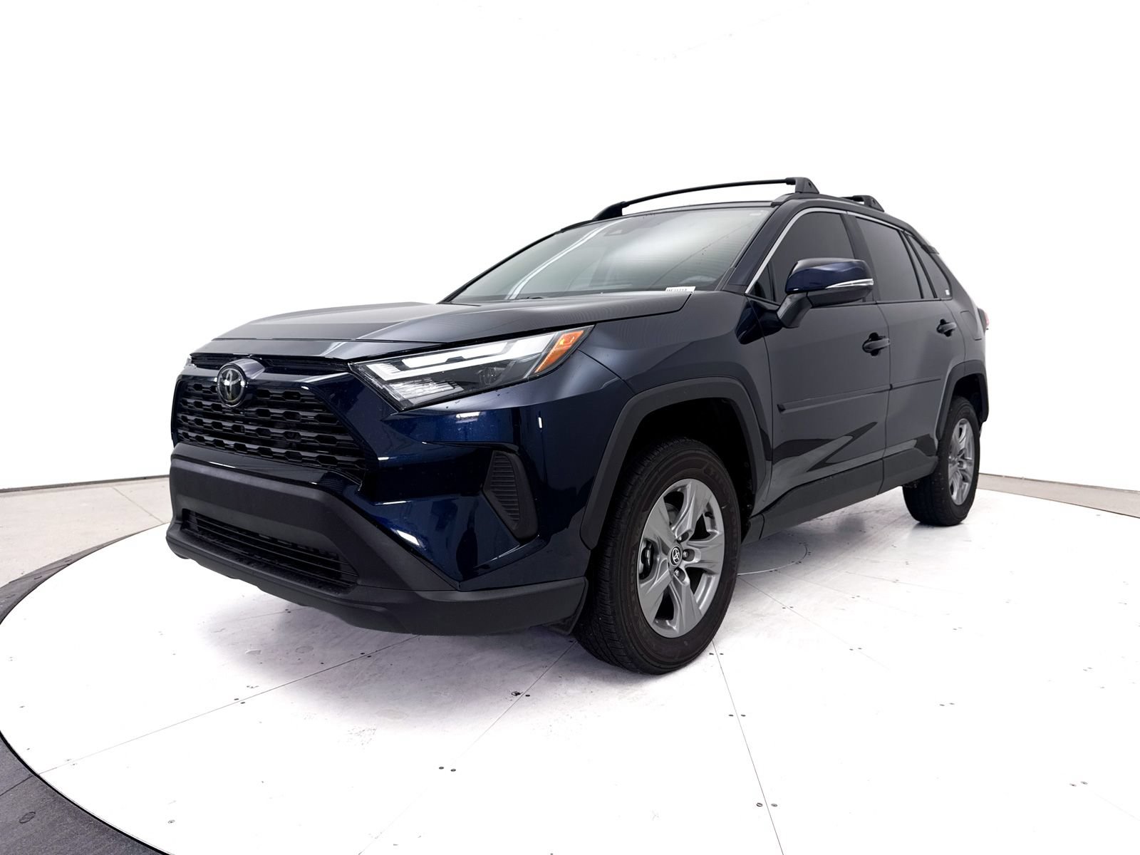 Used 2024 Toyota RAV4 XLE w/ Convenience Package FWD image 13
