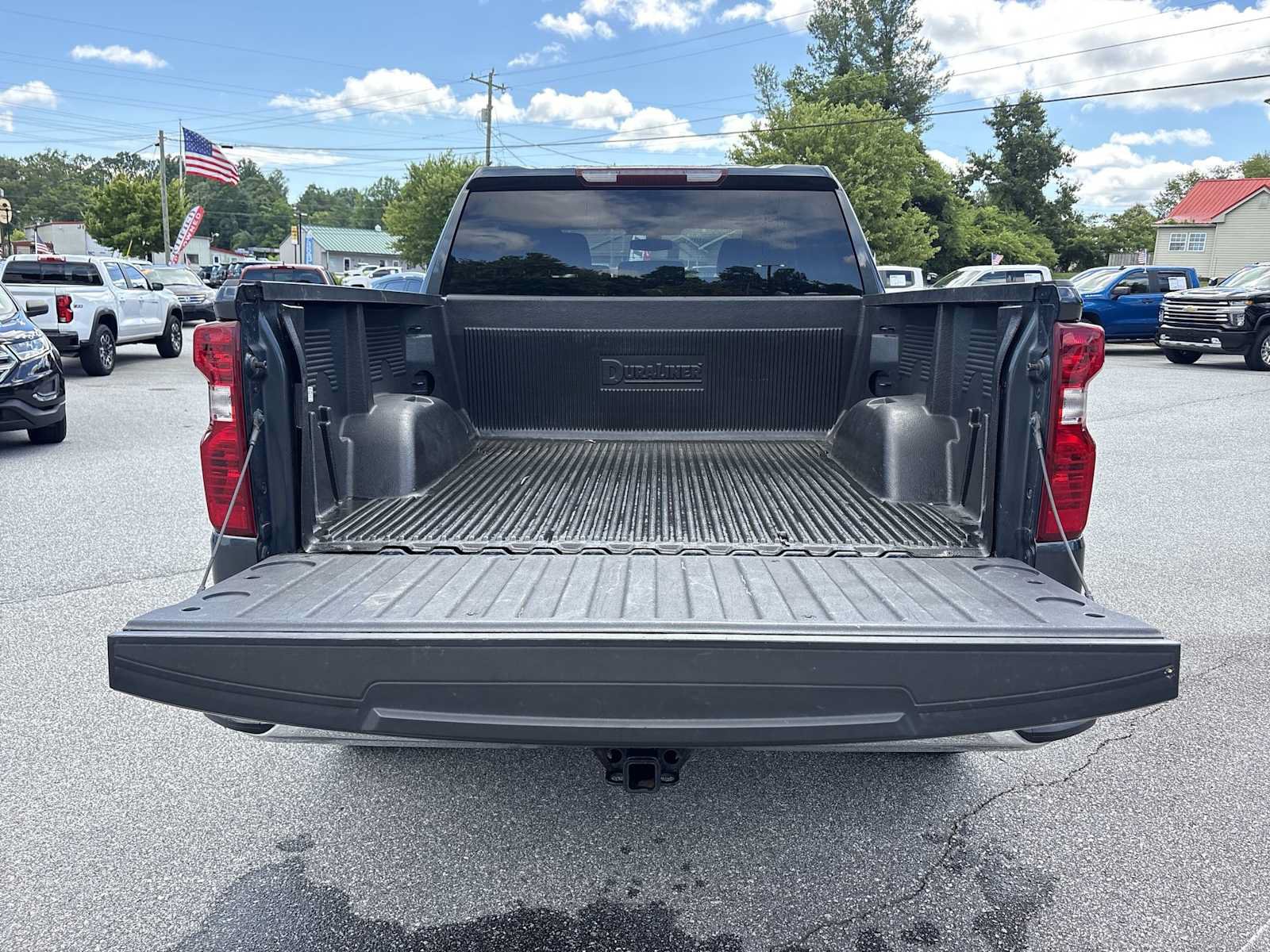 Used 2021 Chevrolet Silverado 1500 LT AWD/4WD image 24