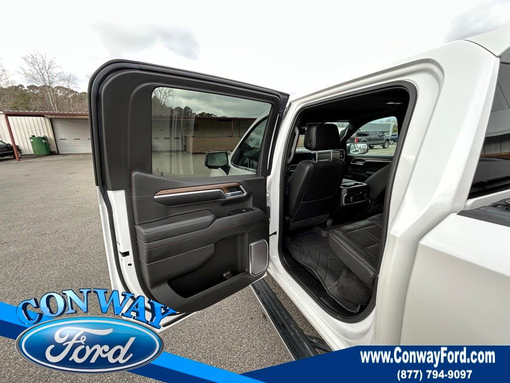 Used 2022 Chevrolet Silverado 1500 High Country w/ High Country Premium Package image 15