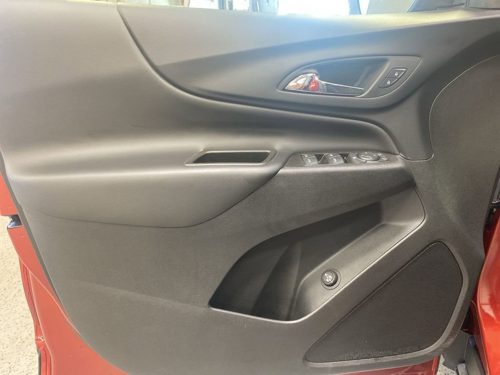 Certified 2023 Chevrolet Equinox LT FWD image 31