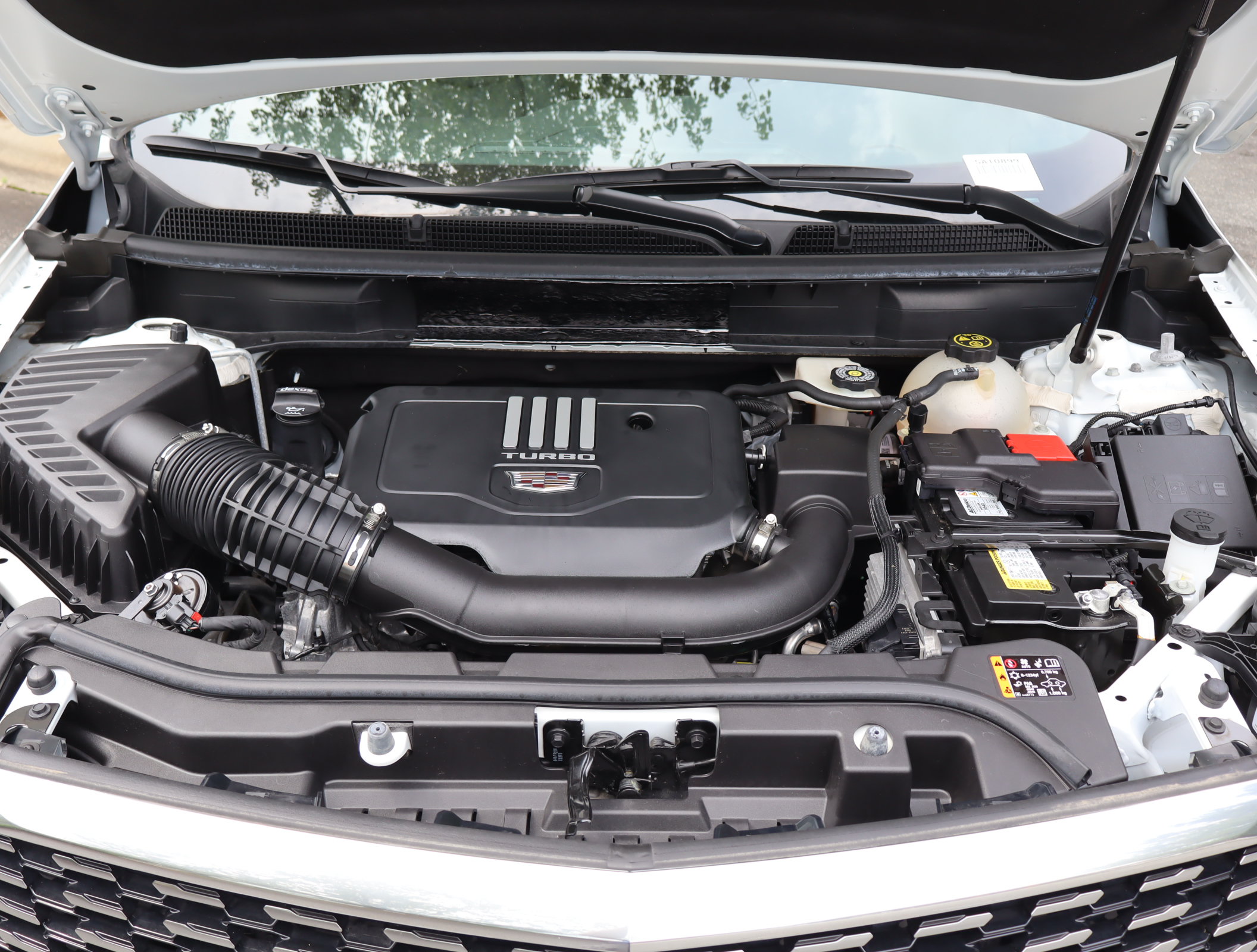 Used 2023 Cadillac XT5 Luxury w/ LPO, Floor Liner Package AWD/4WD image 37