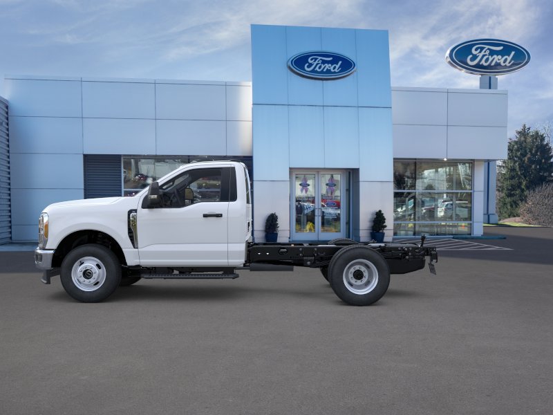 New 2026 Ford F350 XL w/ XL Chrome Package AWD/4WD image 4