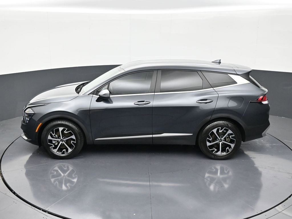Used 2024 Kia Sportage EX image 13