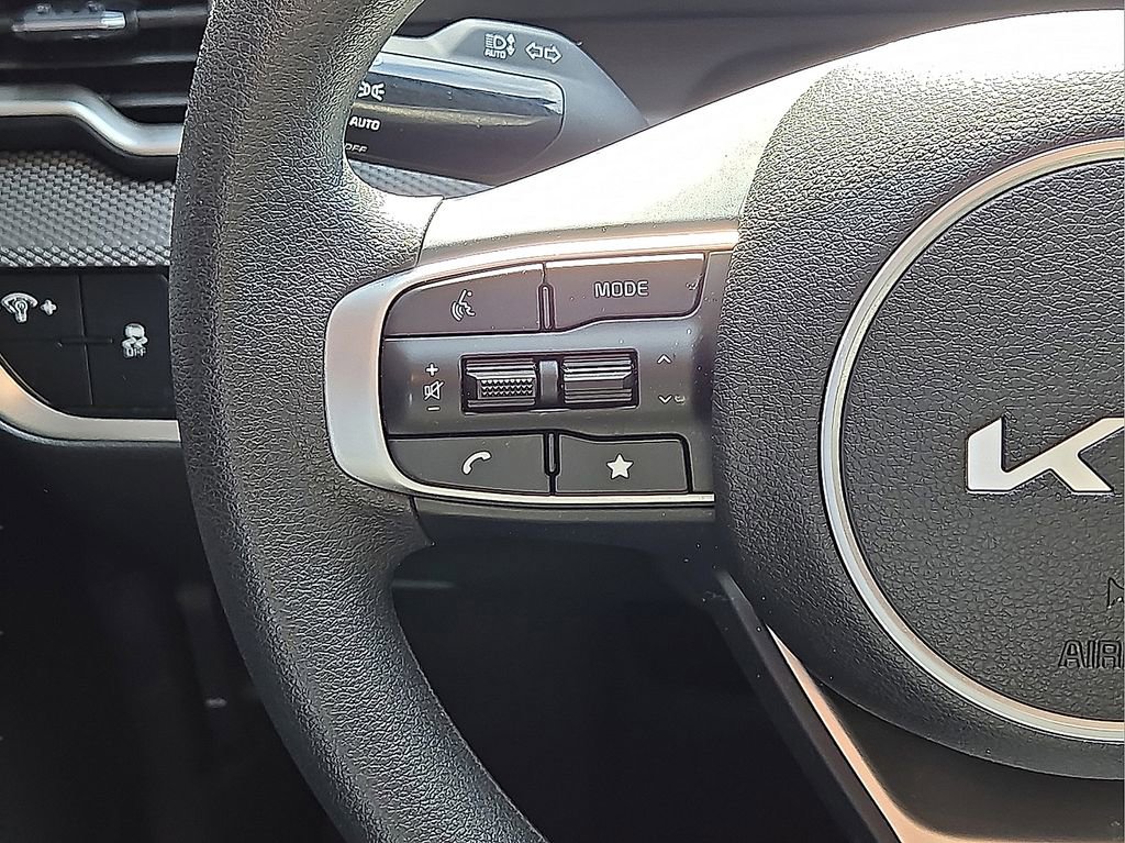 Used 2024 Kia Sportage LX image 17