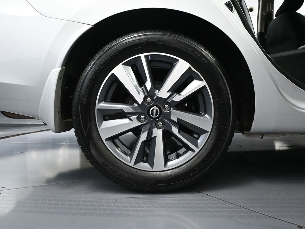 Used 2024 Nissan Versa S w/ S Plus Package image 14