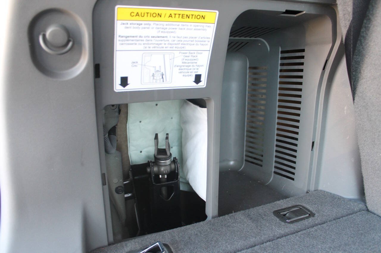 Used 2007 Nissan Armada SE RWD image 51