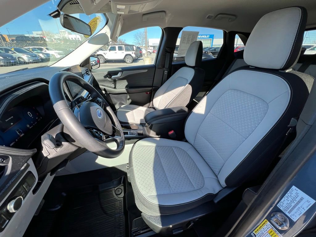 Used 2023 Ford Escape Active w/ Tech Pack #2 image 17
