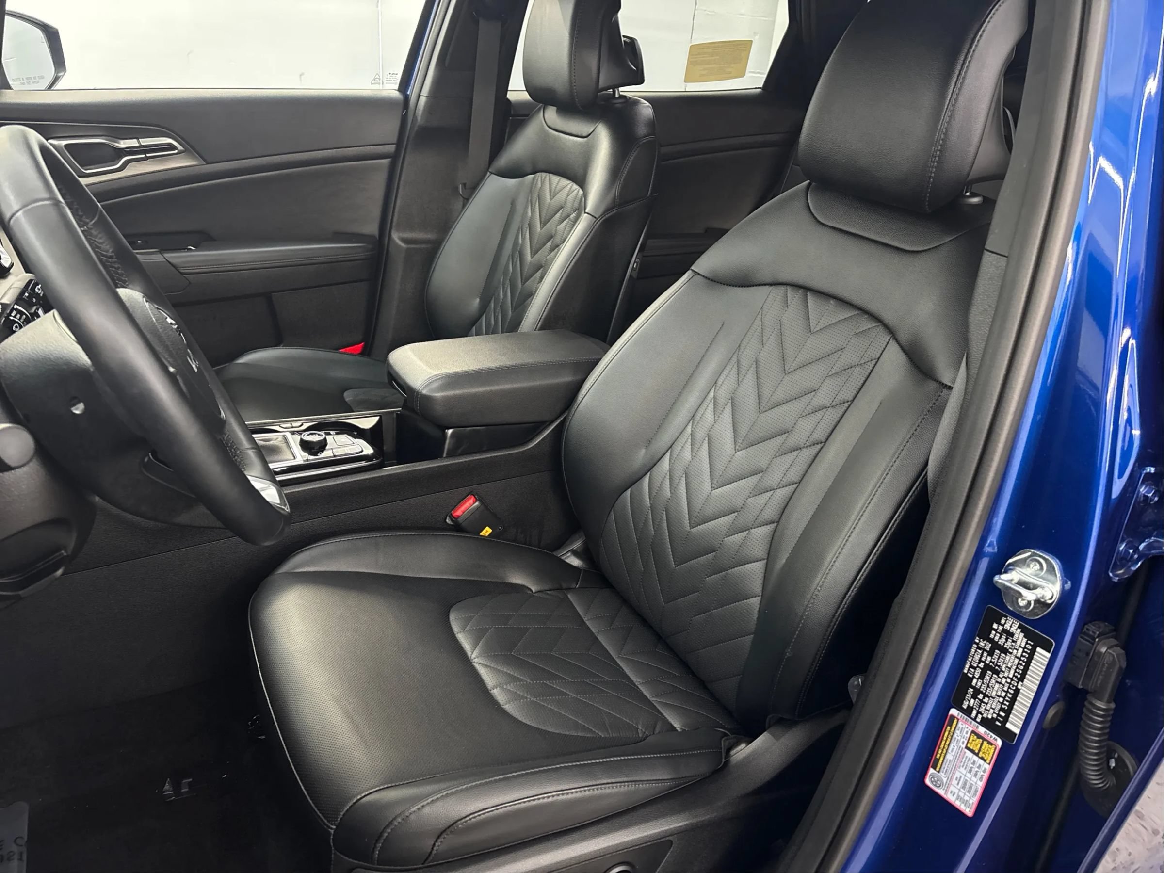 Used 2025 Kia Sportage X-Line w/ Premium Package AWD/4WD image 13