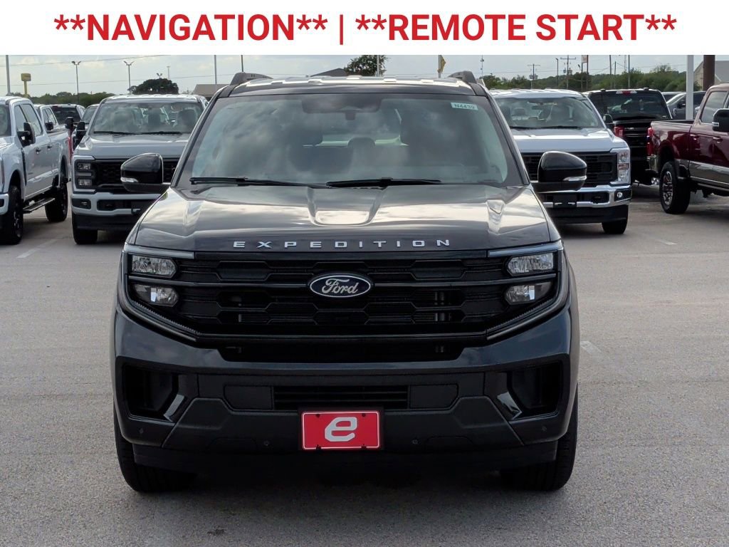 New 2026 Ford Expedition Max Active RWD image 2