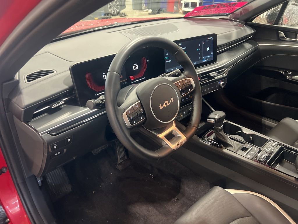 Certified 2025 Kia K5 GT-Line image 6