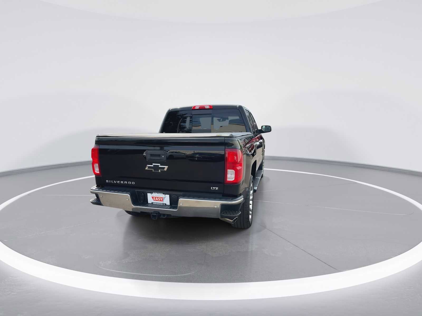Used 2016 Chevrolet Silverado 1500 LTZ w/ LTZ Plus Package AWD/4WD image 7