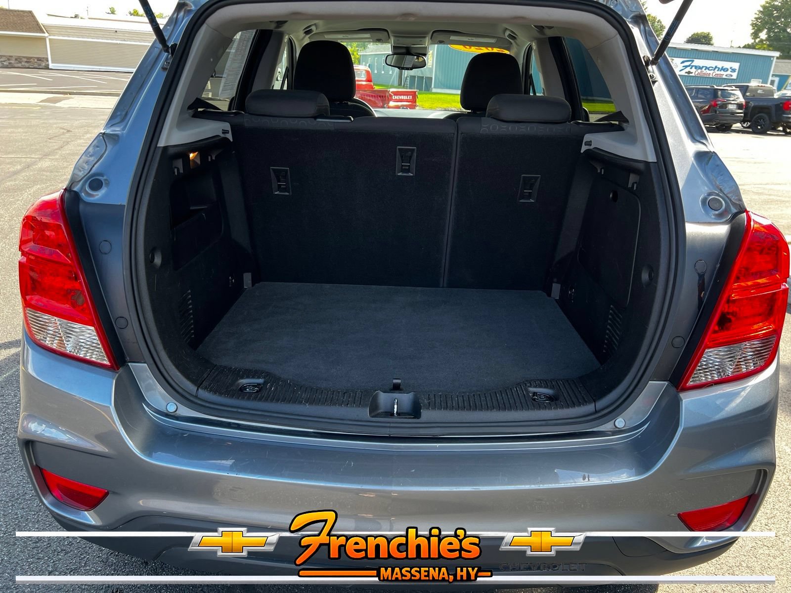 Used 2020 Chevrolet Trax LS w/ Tint and Cruise Package AWD/4WD image 5