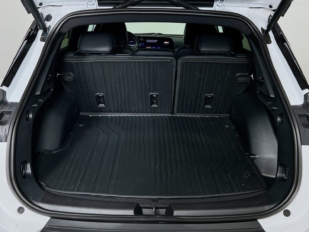 New 2026 Chevrolet Equinox EV LT w/ LPO, All-Weather Mat Package AWD/4WD image 26