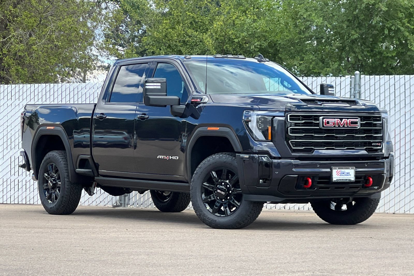 New 2026 GMC Sierra 2500 AT4 w/ AT4 Premium Plus Package AWD/4WD image 2