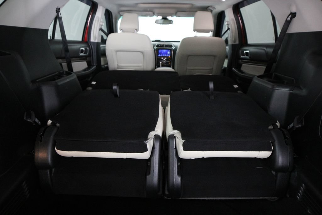 Used 2018 Ford Explorer Platinum AWD/4WD image 36