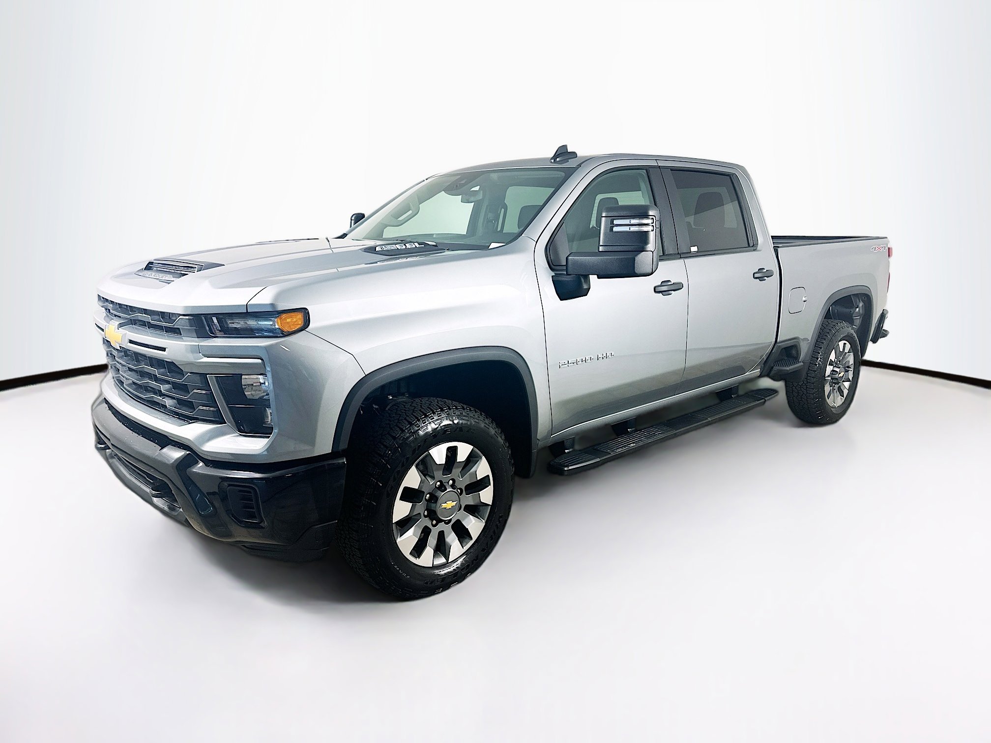 Used 2026 Chevrolet Silverado 2500 Custom w/ Custom Convenience Package AWD/4WD image 3