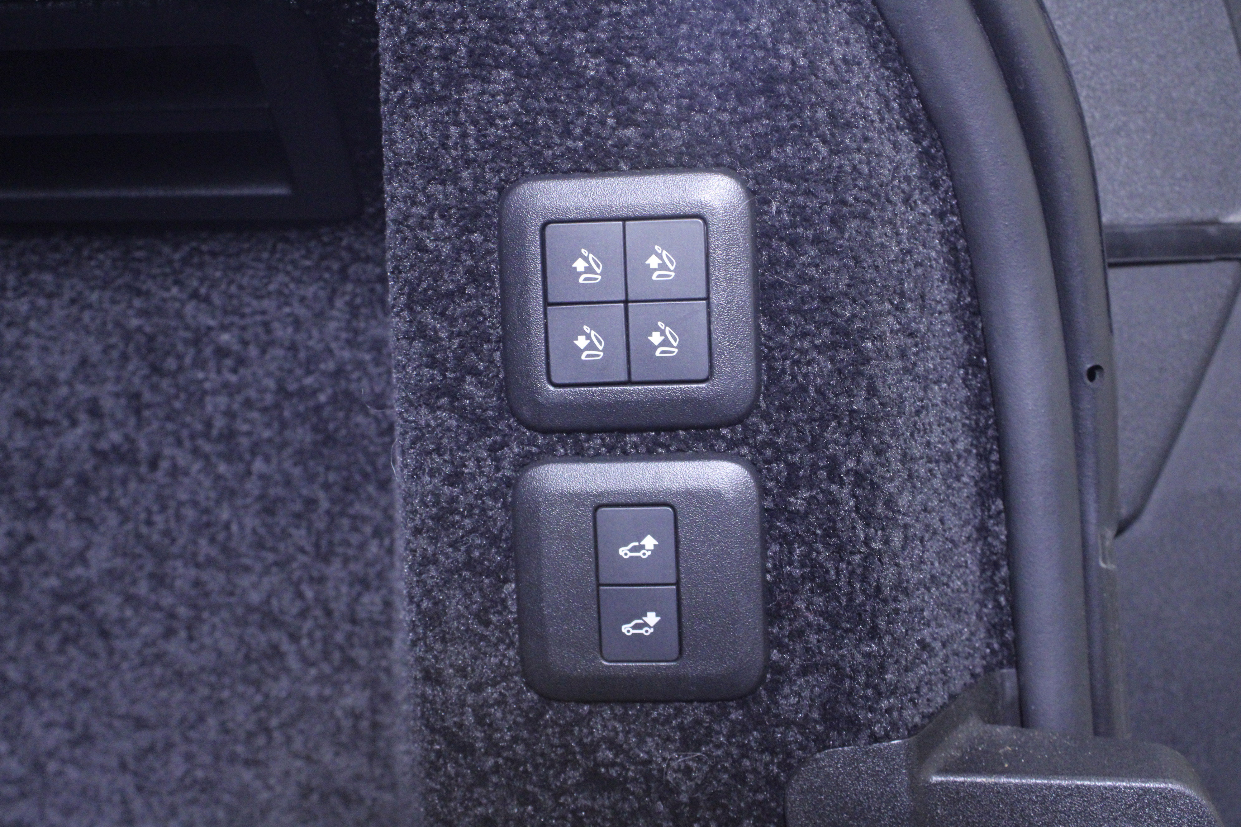 Used 2019 Land Rover Range Rover HSE image 11