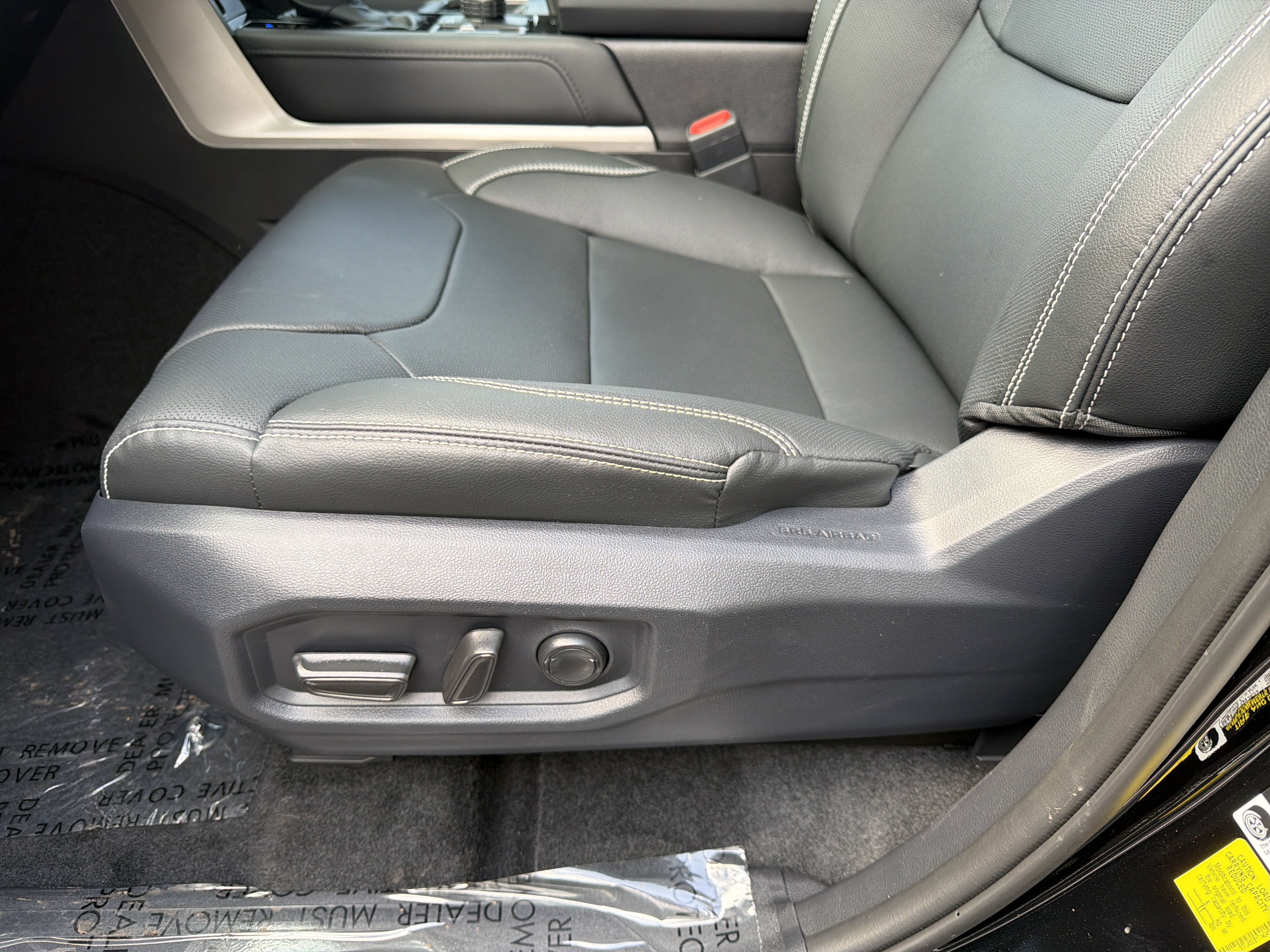 New 2026 Toyota Tundra Limited AWD/4WD image 15