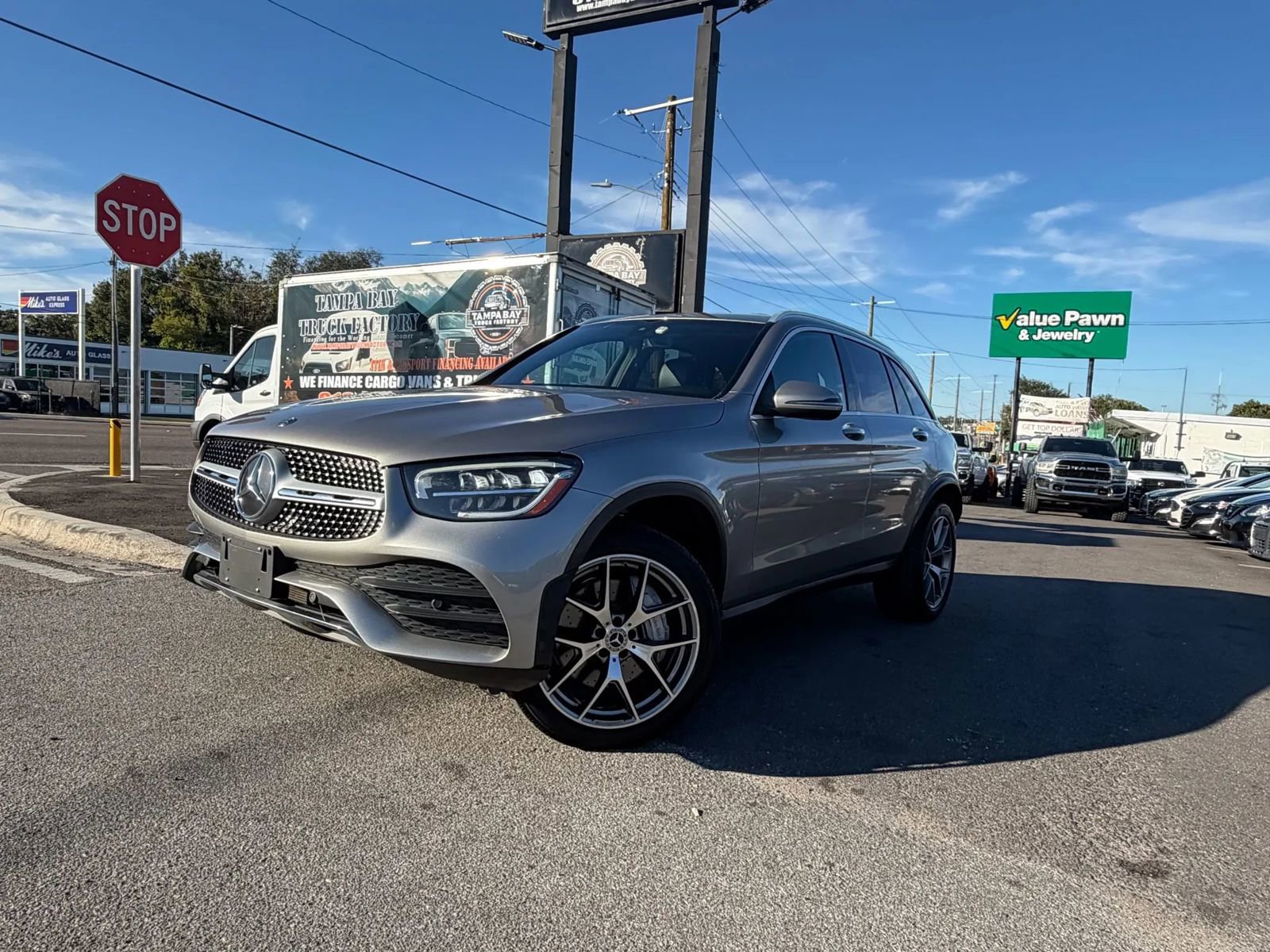 Used 2020 Mercedes-Benz GLC 300 4MATIC image 1