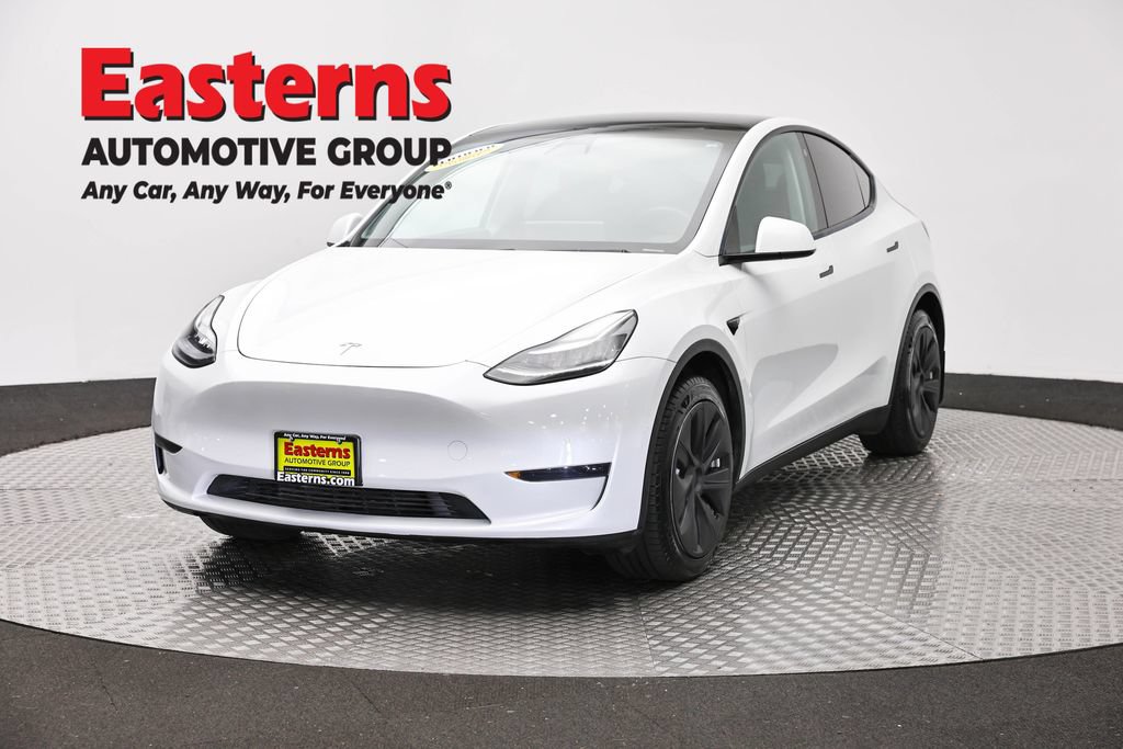 Used 2021 Tesla Model Y Long Range AWD/4WD image 1