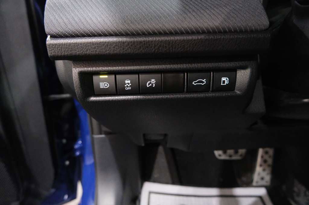 Used 2025 Toyota Camry SE w/ Multimedia Upgrade Package image 35