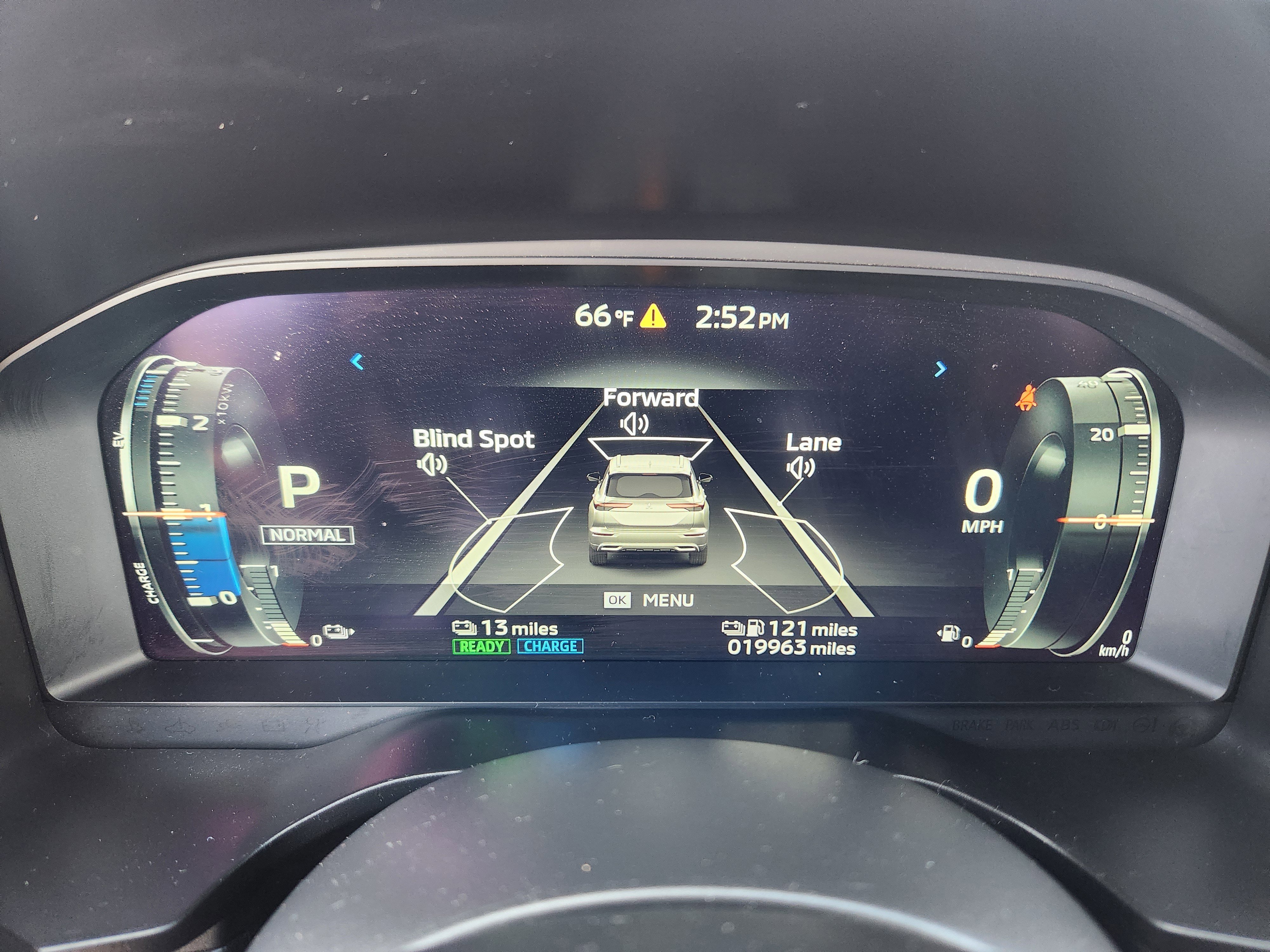 Used 2025 Mitsubishi Outlander ES AWD/4WD image 11