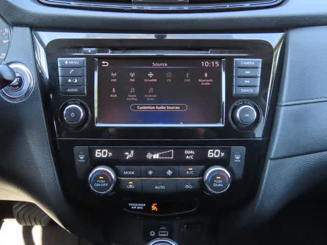 Used 2018 Nissan Rogue SV AWD/4WD image 19