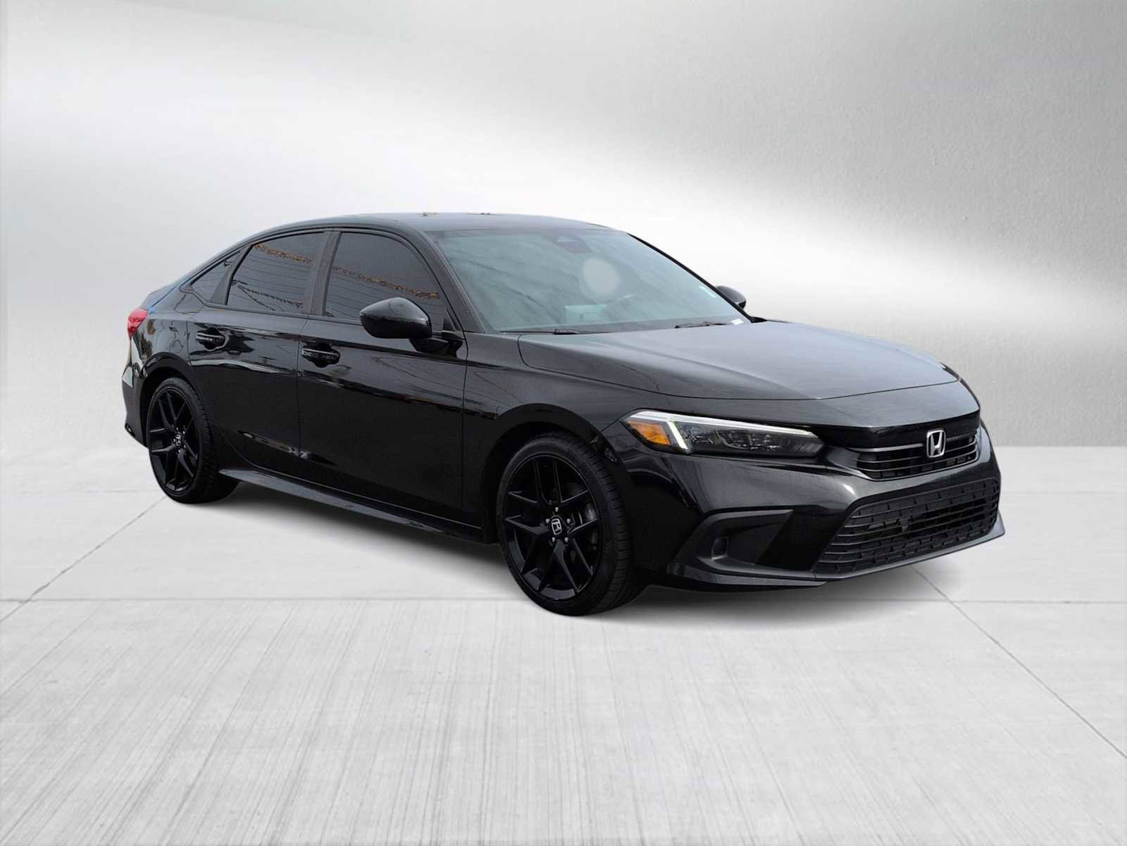 Used 2022 Honda Civic Sport image 2