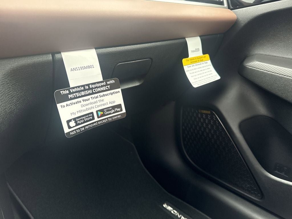 New 2026 Mitsubishi Outlander SEL image 42