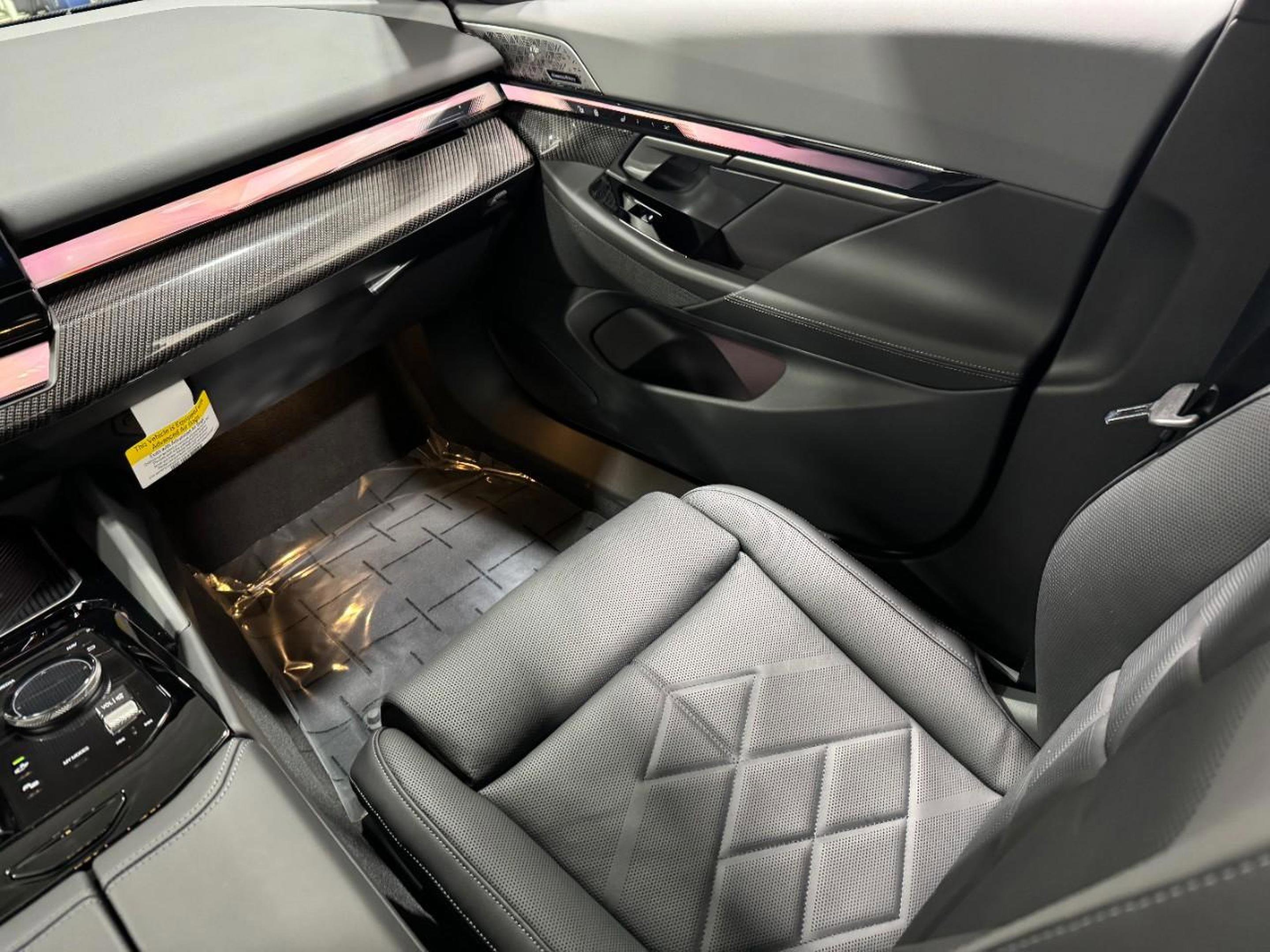 New 2026 BMW 540i xDrive w/ M Sport Package image 18