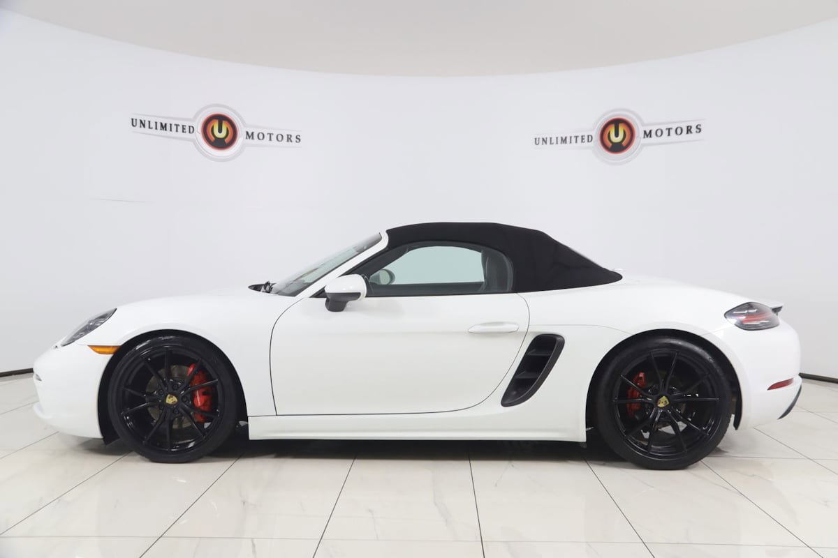 Used 2017 Porsche 718 Boxster S RWD image 69