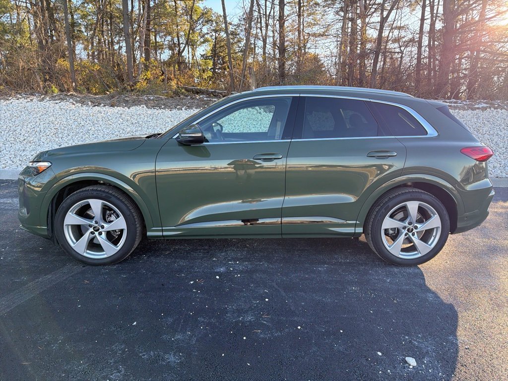 Certified 2025 Audi Q5 Prestige image 2