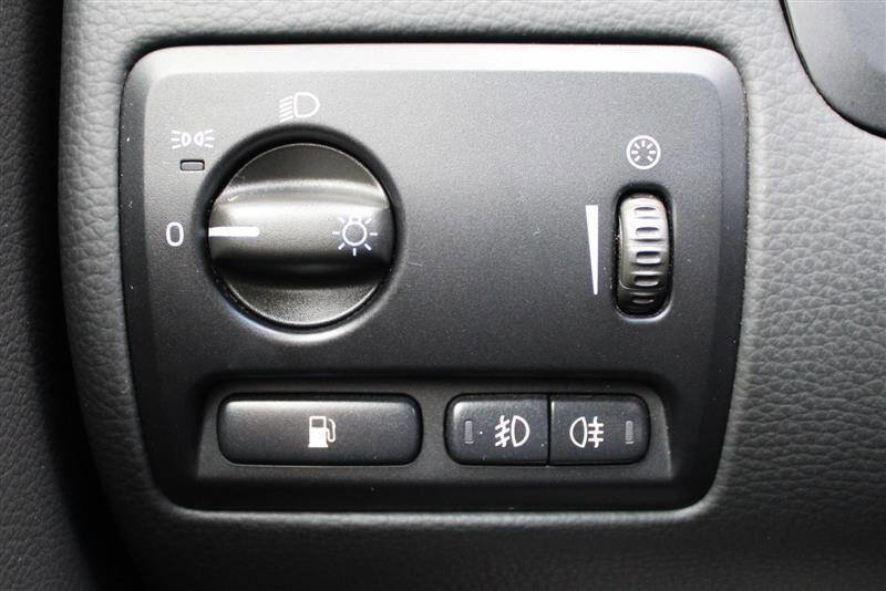 Used 2004 Volvo V70 AWD/4WD image 19