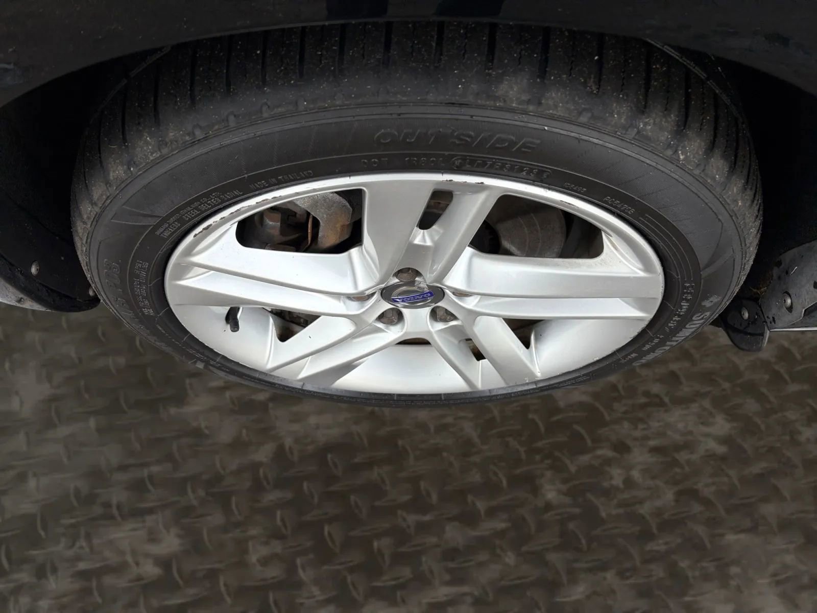Used 2015 Volvo S60 T5 Platinum image 37