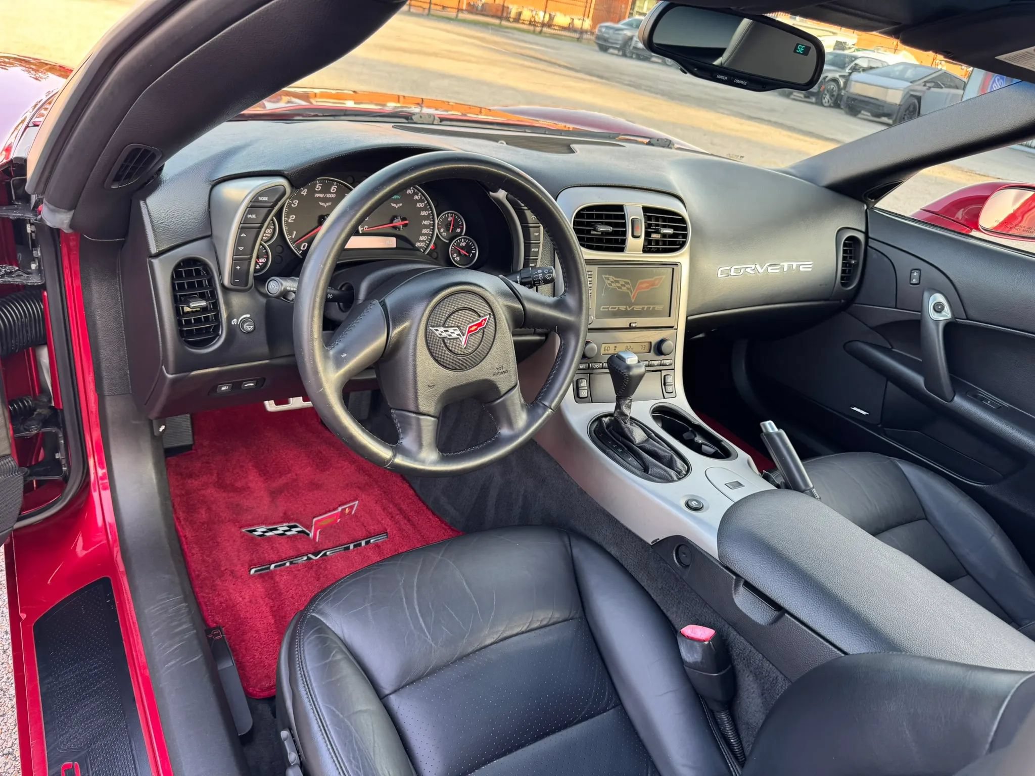 Used 2005 Chevrolet Corvette Coupe w/ Preferred Equipment Group RWD image 21