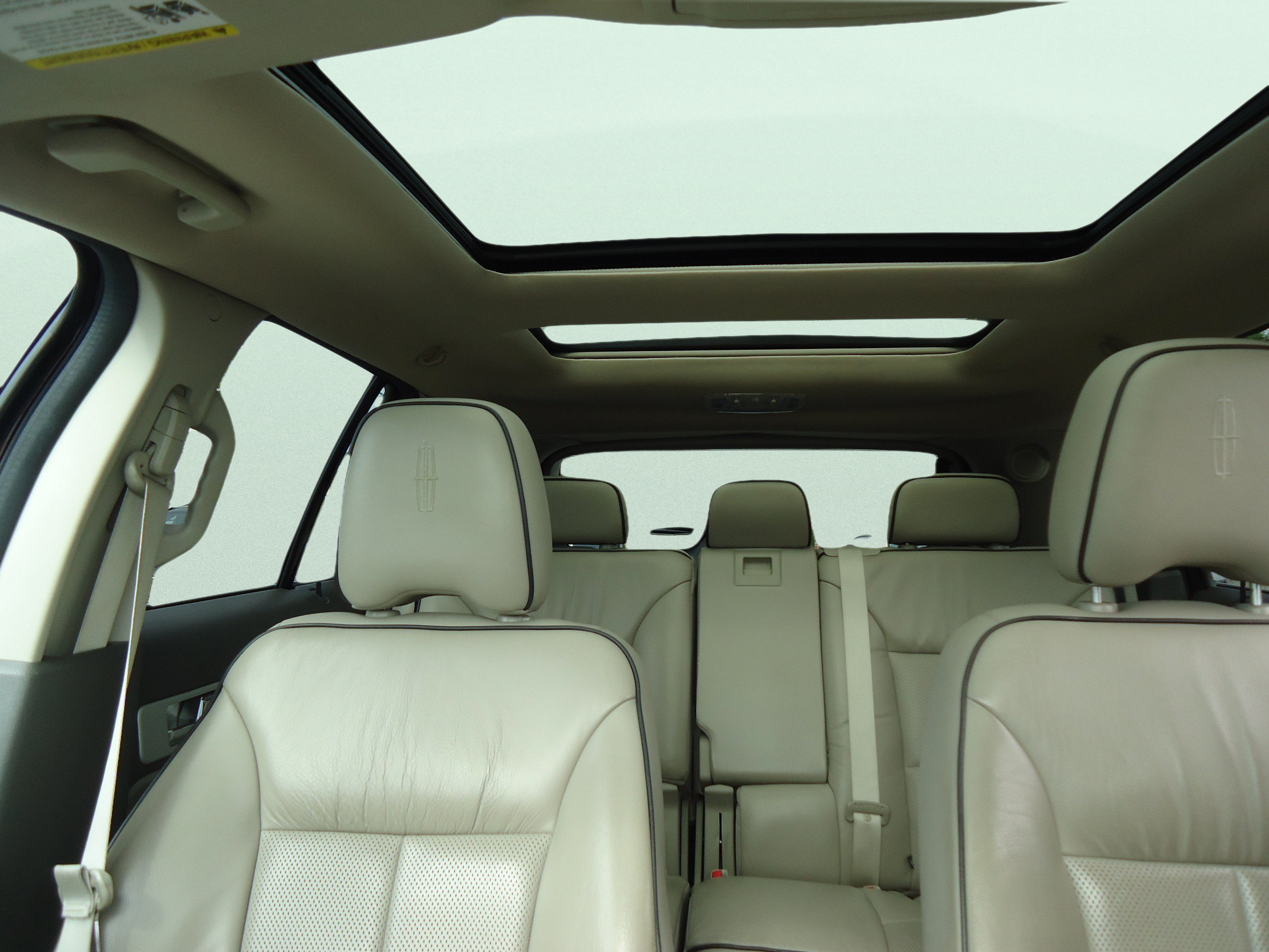 Used 2009 Lincoln MKX AWD image 27