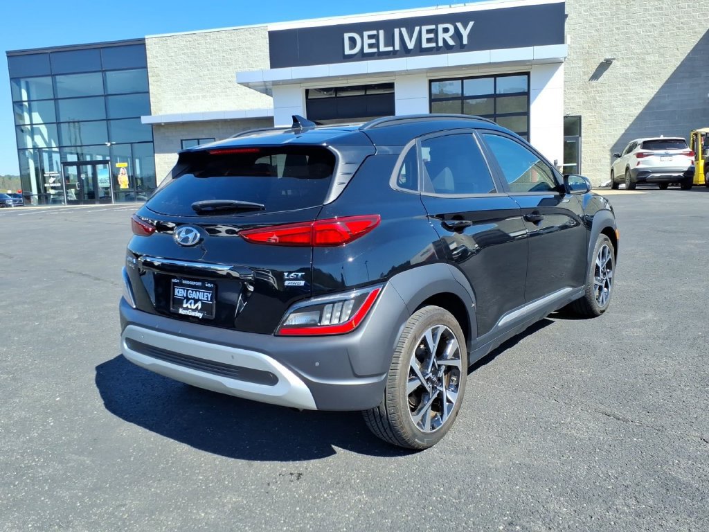 Used 2023 Hyundai Kona Limited w/ Cargo Package AWD/4WD image 9