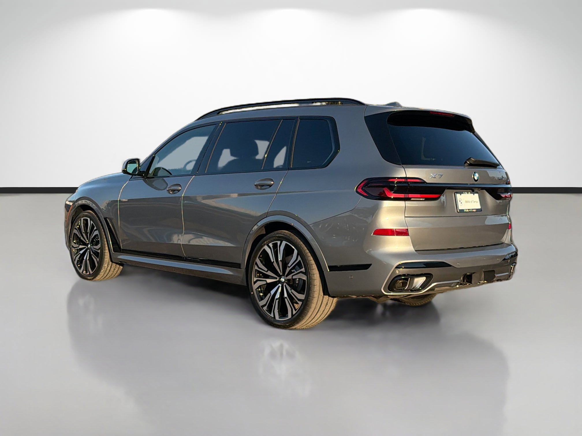 New 2026 BMW X7 xDrive40i w/ M Sport Package image 5