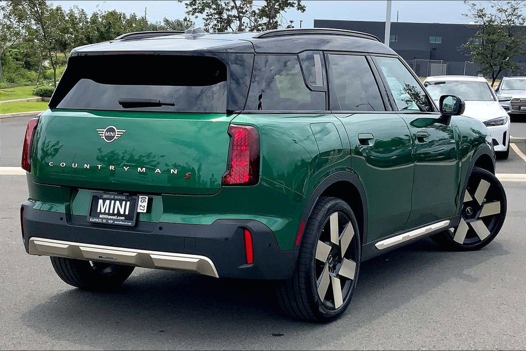 Certified 2025 MINI Cooper Countryman S w/ Comfort Package Max image 13