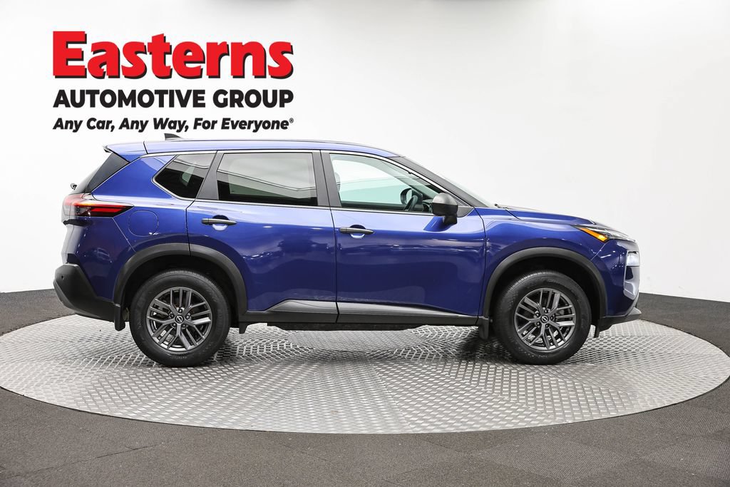Used 2023 Nissan Rogue S AWD/4WD image 4