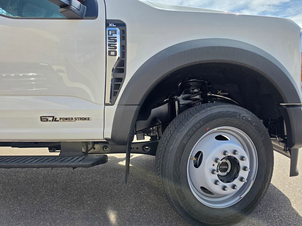 New 2026 Ford F550 4x4 Regular Cab Super Duty image 16