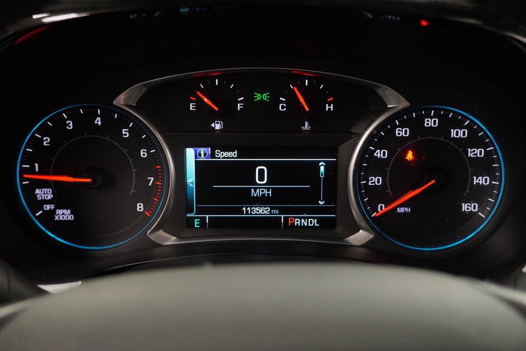 Used 2018 Chevrolet Traverse LT FWD image 19