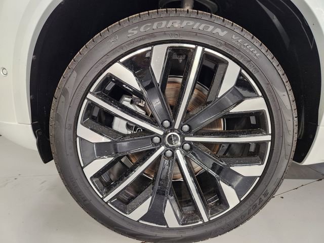 New 2026 Volvo XC90 B6 Ultra w/ Protection Package AWD/4WD image 8