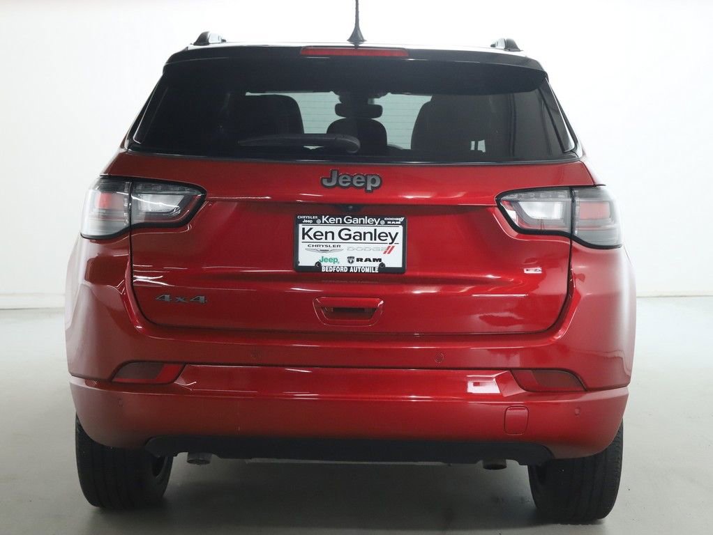 Used 2024 Jeep Compass Limited w/ High Altitude Package image 44